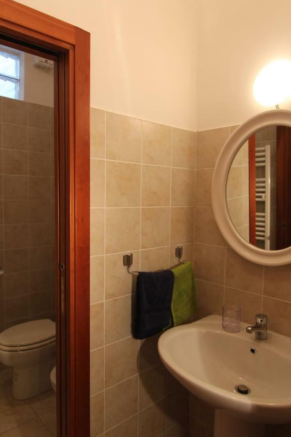 Apartamento Via Di Roma 4 Rávena Exterior foto