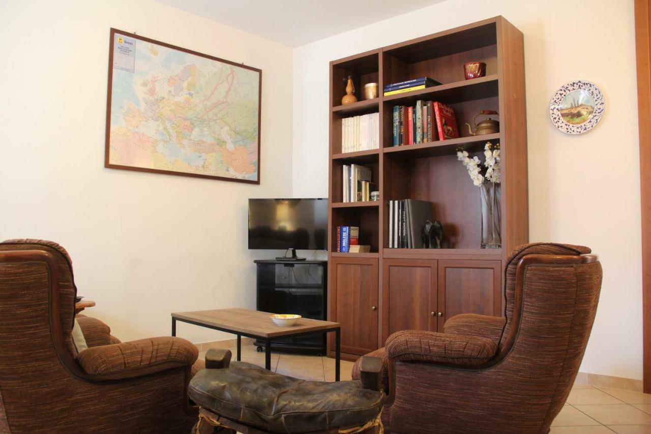 Apartamento Via Di Roma 4 Rávena Exterior foto