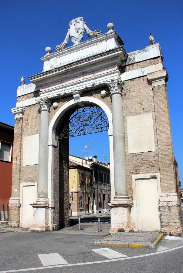 Apartamento Via Di Roma 4 Rávena Exterior foto